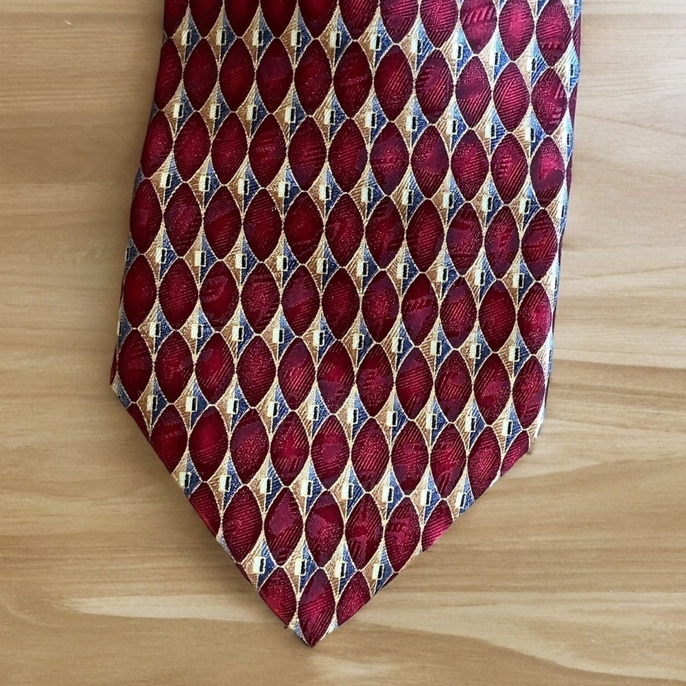 Joseph A. Bank Mens Silk Necktie